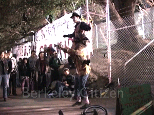 Cirkus Pandemonium at the Memorial Oak Grove